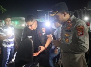 Polisi Tangkap 11 Calo Tiket di Pelabuhan Bakauheni Polisi Tangkap 11 Calo Tiket di Pelabuhan Bakauheni