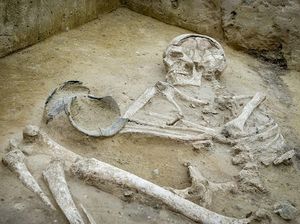 Potret 12 Makam Berusia 4.000 Tahun Ditemukan di Jerman Potret 12 Makam Berusia 4.000 Tahun Ditemukan di Jerman