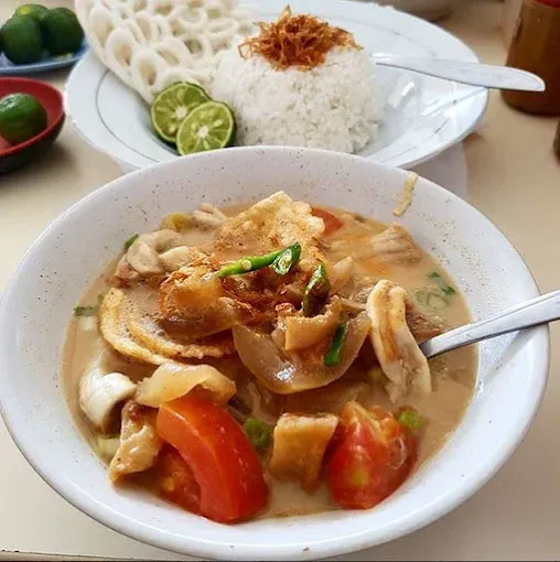 Slurrp! Nikmat Hangat 5 Soto Legendaris yang Teruji Kelezatannya