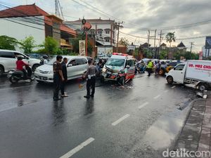 Tabrakan Ambulans Vs Mobil Boks di Denpasar, Begini Kondisi Para Korban Tabrakan Ambulans Vs Mobil Boks di Denpasar, Begini Kondisi Para Korban