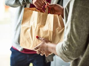 Terungkap! Alasan Sopir Ojol Sempat Nekat Makan Pesanan Pelanggan Terungkap! Alasan Sopir Ojol Sempat Nekat Makan Pesanan Pelanggan