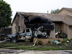 Video: Pesawat Jatuh di Pemukiman Warga California AS, Ada Korban Tewas