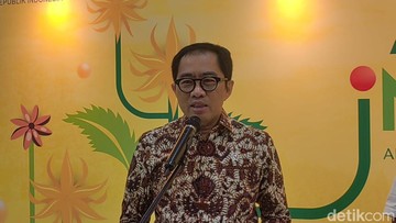 Gelombang PHK Menerjang: Ratusan Ribu Pekerja Terancam Menganggur!