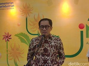 Korban PHK Diramal Tembus 280 Ribu Orang, Wamenperin Bilang Begini Korban PHK Diramal Tembus 280 Ribu Orang, Wamenperin Bilang Begini