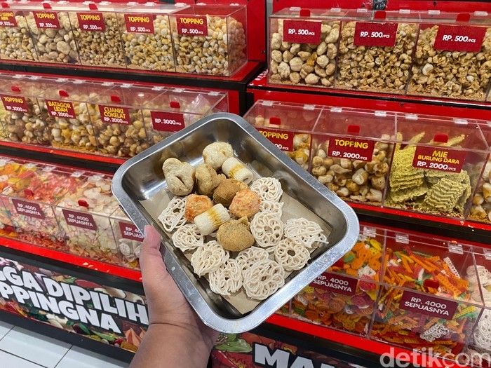 Warung Seblak Ini Tarik Biaya untuk Peralatan Makan hingga Meja