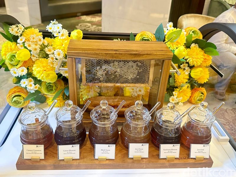 Afternoon tea serba madu terinspirasi Guerlain di St Regis Jakarta