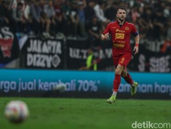 Simic yang direkrut Persija sejak tahun 2017 itu langsung berbuah manis pada musim pertamanya dengan gelar top skor dan juara Liga 1 2018.
