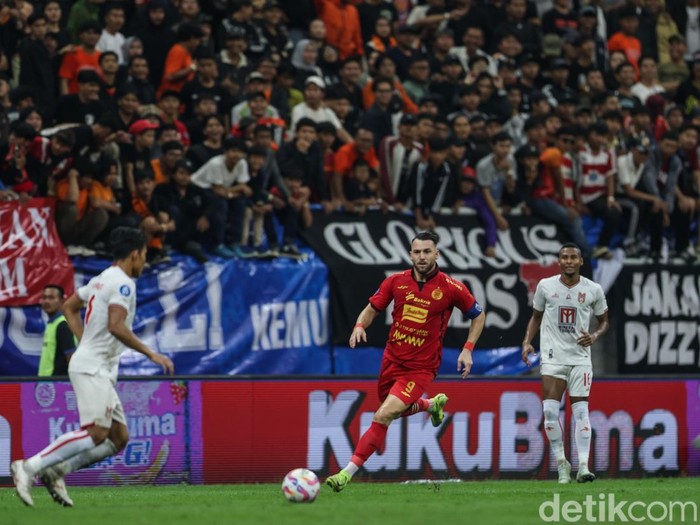 Persija Jakarta dan Marko Simic resmi berpisah, datang dari Liga Malaysia Simic langsung menjadi ujung tombak andalan tim Macan Kemayoran.