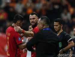 Pada laga terakhirnya Simic masuk dari bangku cadangan pada menit ke 64, Rizky Ridho yang merupakan kapten tim memberikan ban kaptennya kepada Simic.