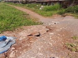 Tol Cisumdawu Terdampak Pergerakan Tanah: Tiang Jembatan Bergeser di Km 204