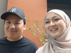 Komika Ate Mohon Doa Tahun Ini Nikahi Allysa: Persiapan Sudah 60 Persen Komika Ate Mohon Doa Tahun Ini Nikahi Allysa: Persiapan Sudah 60 Persen
