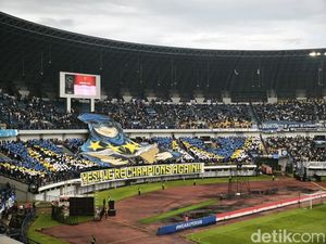 Marc Klok: Edukasi Suporter Kunci Pencabutan Larangan Away Marc Klok: Edukasi Suporter Kunci Pencabutan Larangan Away