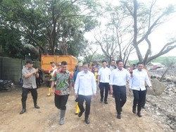 Menteri LH Siapkan MRF di TPA Sukawinatan, Kelola Sampah Berkelanjutan