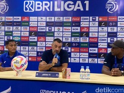 Kalah 0-2 Lawan Semen Padang, Arema FC Sebut Kurang Beruntung