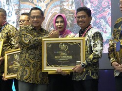 Pemkot Tangerang Raih Juara 1 Penerapan Standar Pelayanan Minimal
