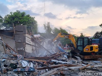 Momen Lahan BMKG Dibersihkan: Anggota GRIB Diangkut, Posko Dibongkar