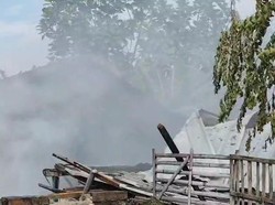 Ditinggal Kerja Pemiliknya, Rumah di Winong Pati Ludes Terbakar