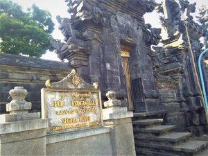 Pura Segara Rupek, Tempat Meditasi Mpu Siddhimantra di Hutan Bali Pura Segara Rupek, Tempat Meditasi Mpu Siddhimantra di Hutan Bali