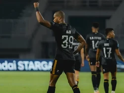 Striker Dewa United Alex Martins Jadi Top Skor Liga 1 2024/2025
