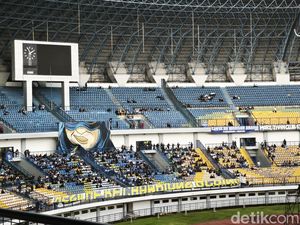 Harapan dari Tribun, Kala Difabel Kesulitan Dukung Persib di Stadion Harapan dari Tribun, Kala Difabel Kesulitan Dukung Persib di Stadion