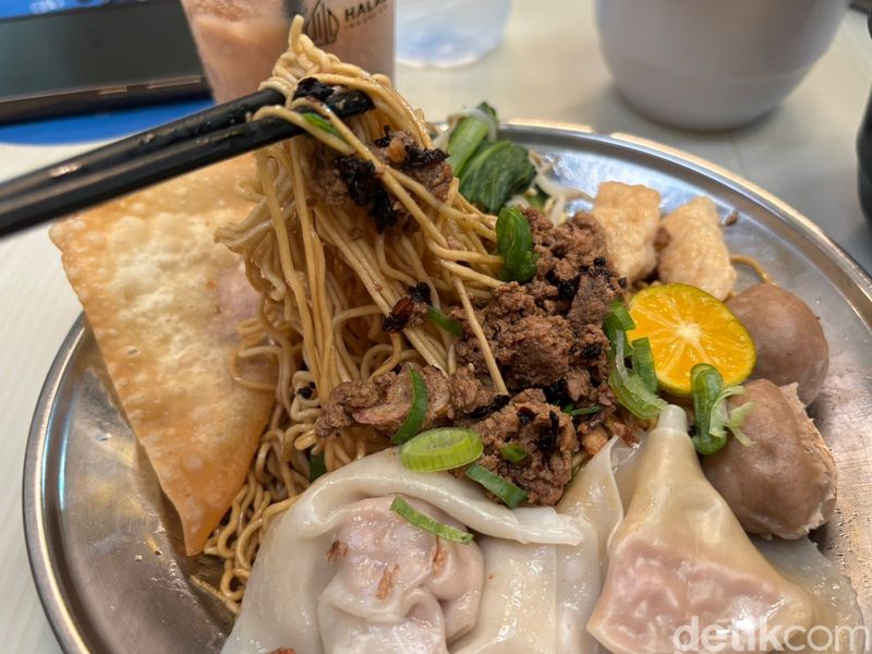 Tenant Kuliner dari Negara ASEAN Ada di Blok M Hub