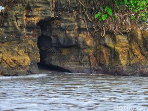 Seperti Ini Wujud Gua Tempat Persinggahan Ratu Laut Selatan Seperti Ini Wujud Gua Tempat Persinggahan Ratu Laut Selatan