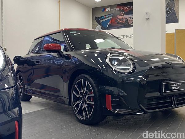 Tampang Sangar MINI JCW E: Mobil Listrik yang Imut, tapi Beringas!