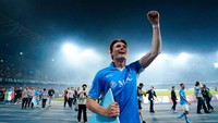 Di Napoli, sebelumnya ada Scott McTominay yang didepak MU. Sang gelandang lalu buktikan diri, tampil oke bawa Napoli raih Scudetto! (REUTERS/MATTEO CIAMBELLI)