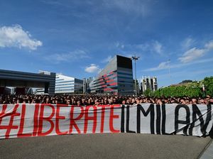 Milan Jeblok, Suporter Demo