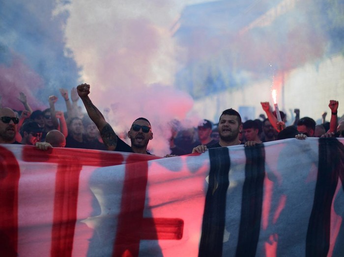 Soccer Football - Serie A - AC Milan v Monza - Milan, Italy - May 24, 2025 AC Milan's Curva Sud fans stage a peaceful protest outside the club's headquarters ahead of the final match of the season against Monza to voice discontent with owner Gerry Cardinale of RedBird Capital and management following a disappointing season that saw the team miss out on European competition REUTERS/Daniele Mascolo