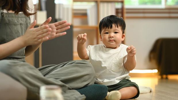 anak asia main
