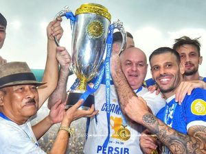 Bojan Hodak Tidak Bercerita