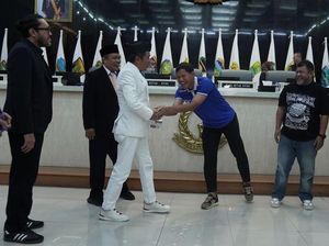 Adam Alis di Bandung: Disangka Eka Ramdani-Tersakiti Dedi Mulyadi Adam Alis di Bandung: Disangka Eka Ramdani-Tersakiti Dedi Mulyadi