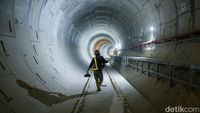 Melihat dari Dekat Proyek Terowongan & Stasiun Thamrin-Monas