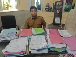 Ribuan Berkas DTKS Menumpuk di Kantor DPMPTSP Palembang