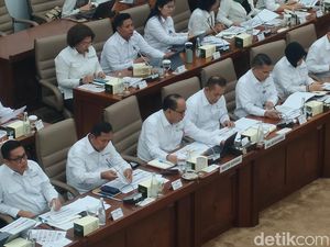 Dikaitkan ke Isu Judol, PDIP Ultimatum Budi Arie Minta Maaf 1x24 Jam! Dikaitkan ke Isu Judol, PDIP Ultimatum Budi Arie Minta Maaf 1x24 Jam!