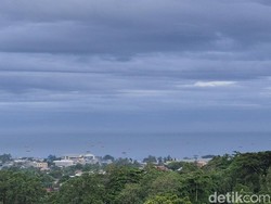 Siapkan Payung! Sukabumi Diprediksi Hujan Hari Ini