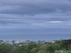 Siapkan Payung! Sukabumi Diprediksi Hujan Hari Ini Siapkan Payung! Sukabumi Diprediksi Hujan Hari Ini