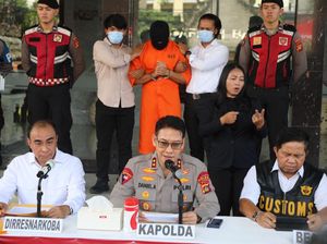 Kasus Kokain Internasional yang Diungkap Polda Bali-Bea Cukai Bernilai Rp 12 M Kasus Kokain Internasional yang Diungkap Polda Bali-Bea Cukai Bernilai Rp 12 M