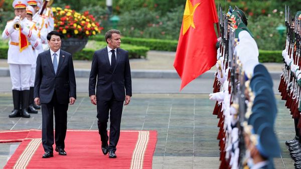 Macron Sambangi Vietnam, 20 Pesawat Airbus Langsung Terjual