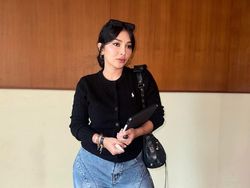 Mutia Ayu, Istri Glenn Fredly Masih Stuck di Masa Lalu Mutia Ayu, Istri Glenn Fredly Masih Stuck di Masa Lalu