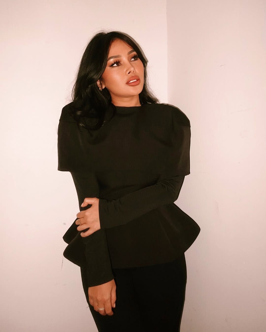 Mutia Ayu dalam media sosial miliknya.