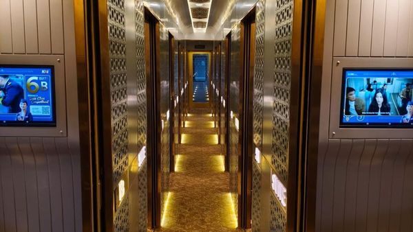 Penampakan Perdana Suite Class Argo Bromo Anggrek