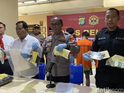 Polisi Tangkap Maling Ponsel Modus Congkel Rumah di Depok