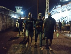 Preman Buronan Polres Bogor Ditangkap di Ambon Saat Berada di Atas Kapal