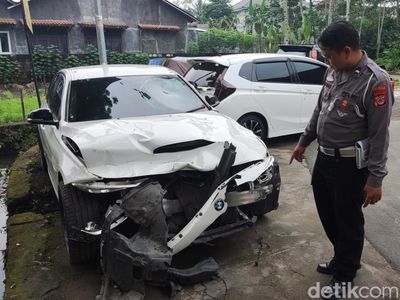 Potret Ringsek BMW Penabrak Mahasiswa UGM hingga Tewas