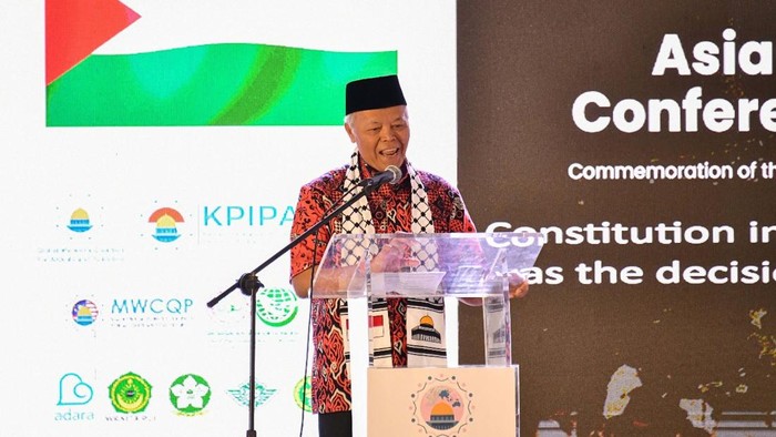 Wakil Ketua MPR RI Hidayat Nur Wahid (HNW)