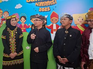 Wamendikdasmen Atip Minta Sekolah Ajarkan Mapel Bahasa Daerah Mulai Tahun Pertama SD Wamendikdasmen Atip Minta Sekolah Ajarkan Mapel Bahasa Daerah Mulai Tahun Pertama SD