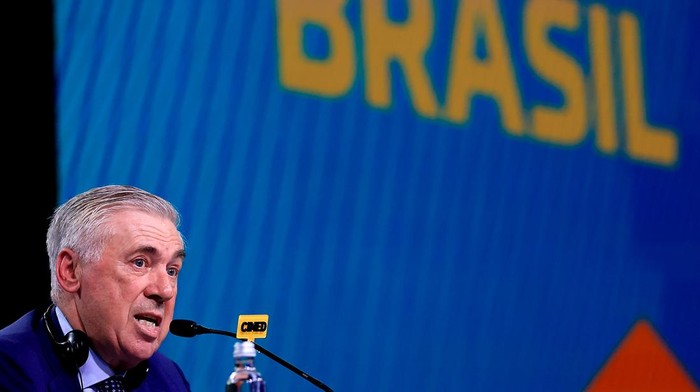 2217187641 RIO DE JANEIRO, BRAZIL - MAY 26: Carlo Ancelotti is introduced as the new coach of the Brazilian national football team during a press conference at Grand Hyatt Hotel on May 26, 2025 in Rio de Janeiro, Brazil. (Photo by Buda Mendes/Getty Images)