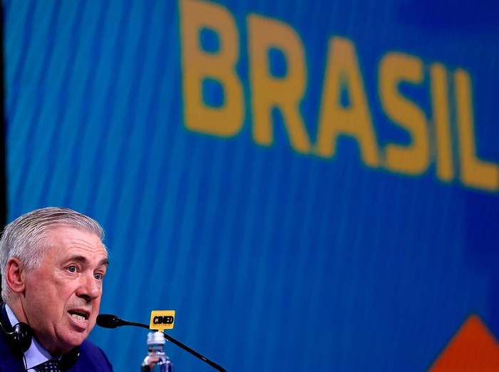 2217187641 RIO DE JANEIRO, BRAZIL - MAY 26: Carlo Ancelotti is introduced as the new coach of the Brazilian national football team during a press conference at Grand Hyatt Hotel on May 26, 2025 in Rio de Janeiro, Brazil. (Photo by Buda Mendes/Getty Images)